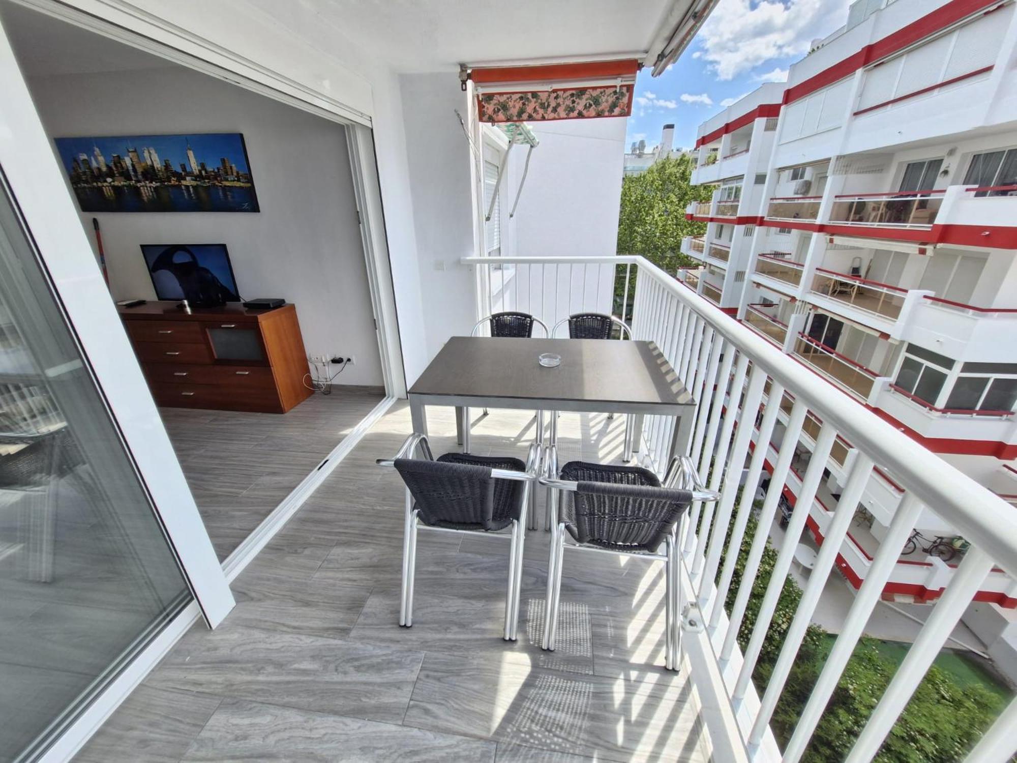 Apartamento Centrico En Салоу Экстерьер фото